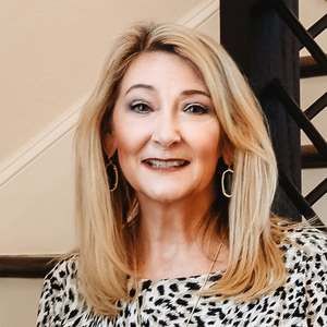 Meet your Posher, Kathy